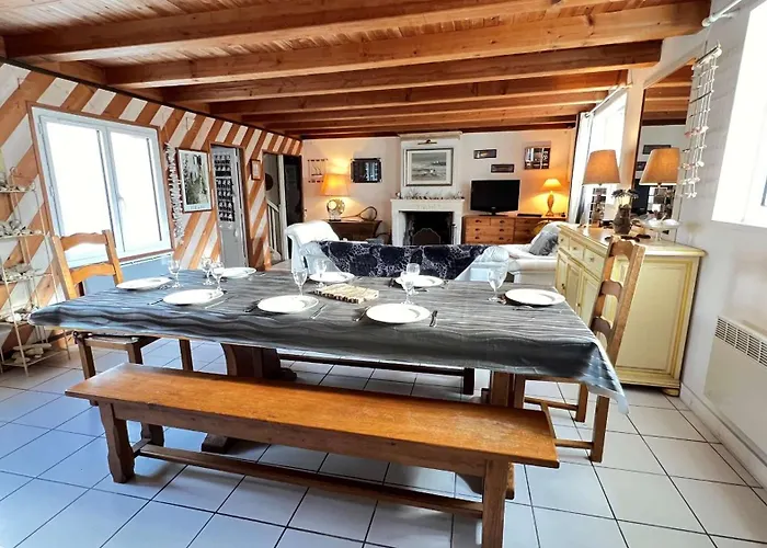 Charmante Au Centre De Avec Cour 拉考德索梅