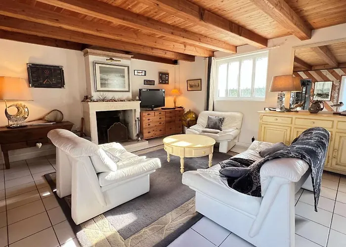 Charmante Au Centre De Avec Cour 别墅